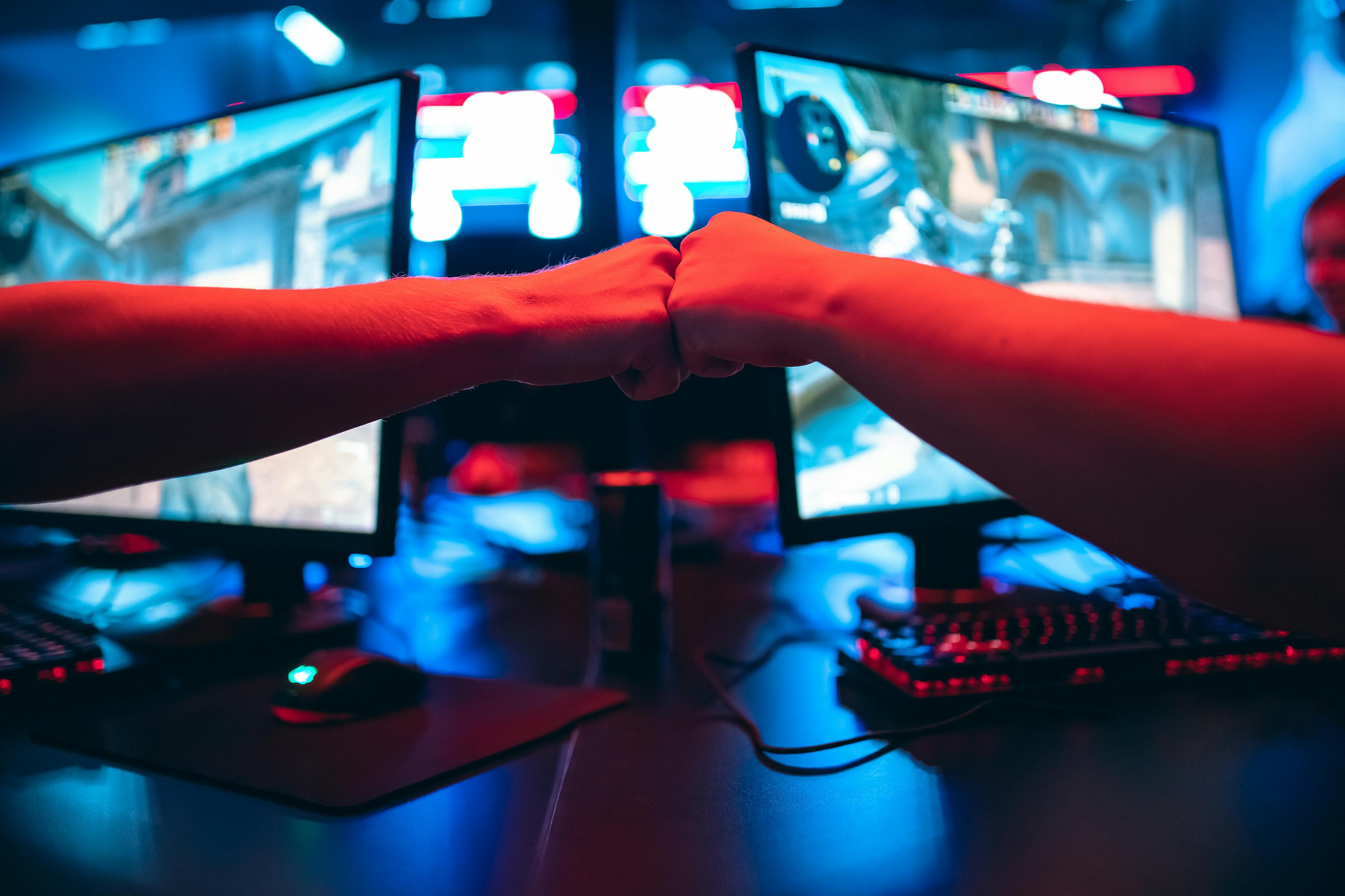 Esports Recruiting LAN Events: How to talk to coaches and prepare your elevator pitch
